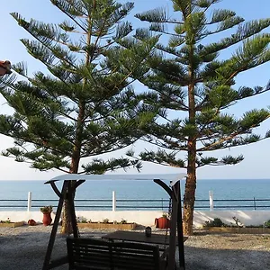 Apartment Frosso's Sea
